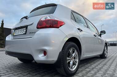 Хетчбек Toyota Auris 2011 в Тернополі