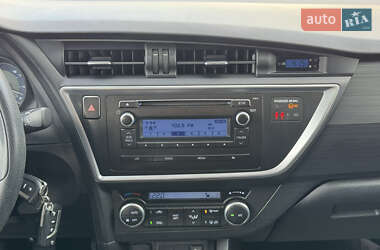 Хетчбек Toyota Auris 2013 в Києві