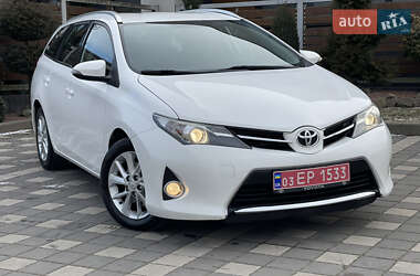 Універсал Toyota Auris 2015 в Стрию