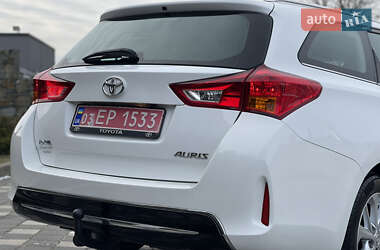 Універсал Toyota Auris 2015 в Стрию