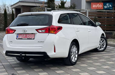 Універсал Toyota Auris 2015 в Стрию