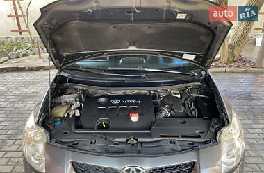 Хетчбек Toyota Auris 2008 в 