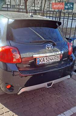 Хетчбек Toyota Auris 2008 в 