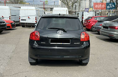 Хэтчбек Toyota Auris 2008 в 