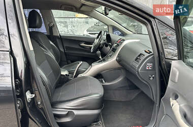 Хэтчбек Toyota Auris 2008 в 