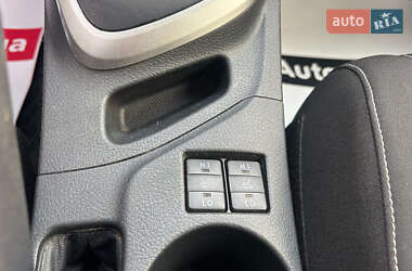 Универсал Toyota Auris 2014 в 