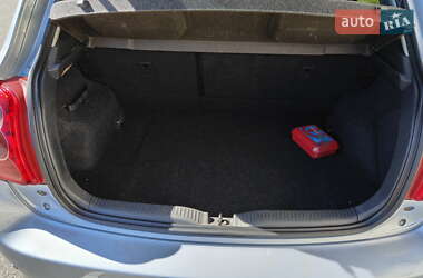 Хэтчбек Toyota Auris 2008 в 