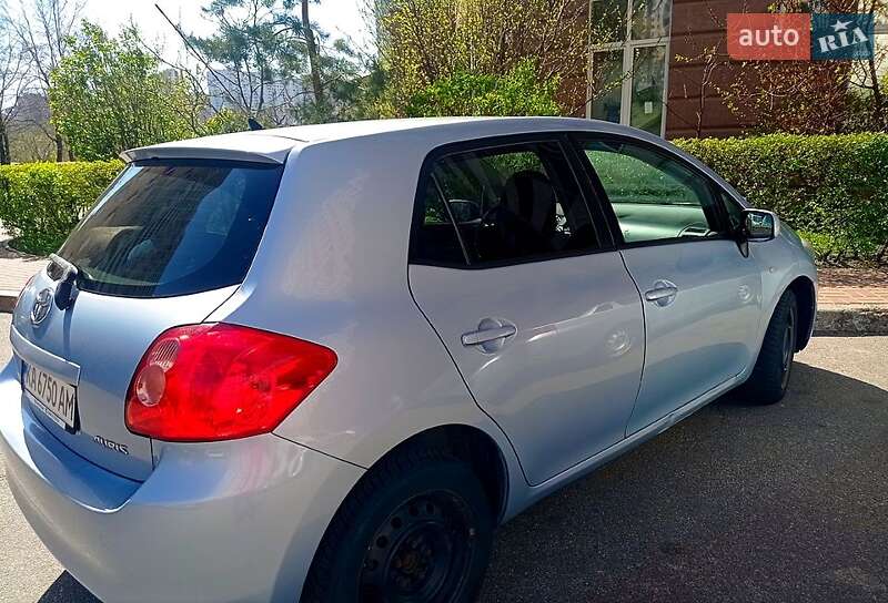 Toyota Auris 2008