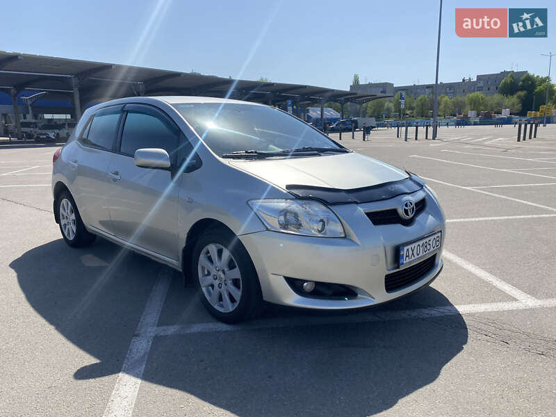 Хэтчбек Toyota Auris 2007 в Харькове