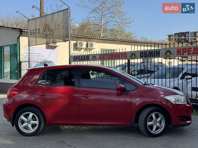 Хэтчбек Toyota Auris 2008 в Николаеве