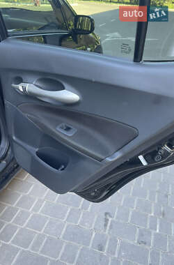 Хэтчбек Toyota Auris 2007 в 