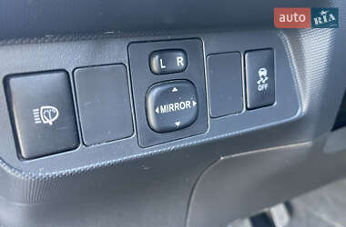 Хэтчбек Toyota Auris 2007 в 