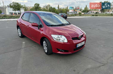 Хэтчбек Toyota Auris 2008 в 
