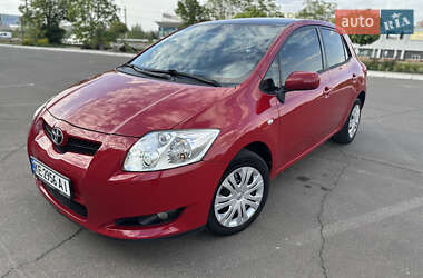 Хэтчбек Toyota Auris 2008 в 