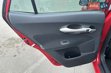 Хэтчбек Toyota Auris 2008 в 