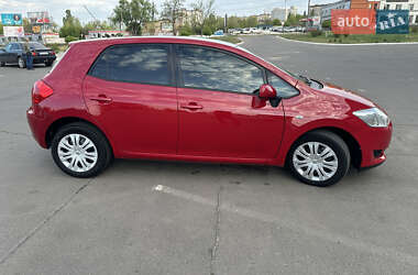 Хэтчбек Toyota Auris 2008 в 