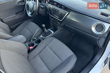 Універсал Toyota Auris 2014 в 