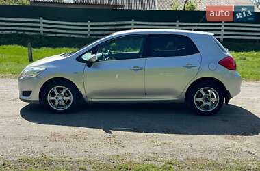 Хетчбек Toyota Auris 2007 в 