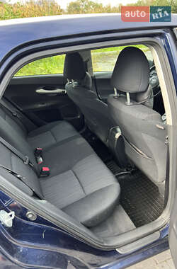 Хэтчбек Toyota Auris 2008 в 