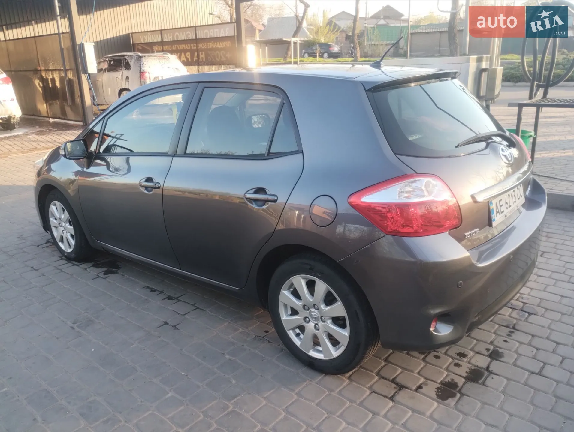 2011 Toyota Auris - мініатюра 12