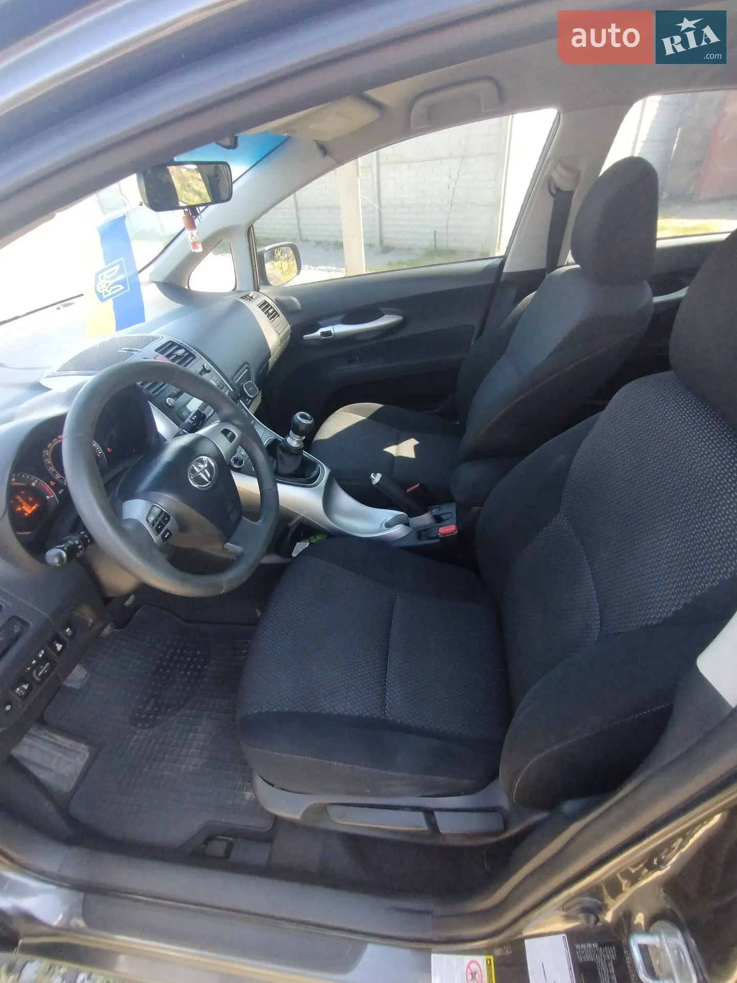 2011 Toyota Auris - мініатюра 17