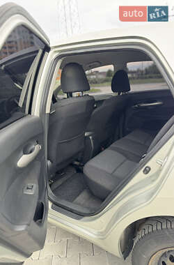 Хэтчбек Toyota Auris 2007 в 