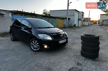 Хэтчбек Toyota Auris 2008 в Харькове