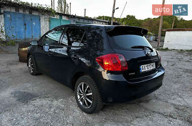 Хэтчбек Toyota Auris 2008 в 