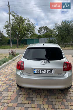 Хетчбек Toyota Auris 2007 в 