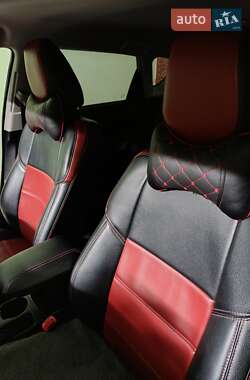 Хэтчбек Toyota Auris 2013 в Харькове
