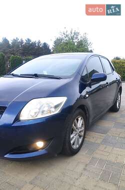 Хетчбек Toyota Auris 2009 в Львові