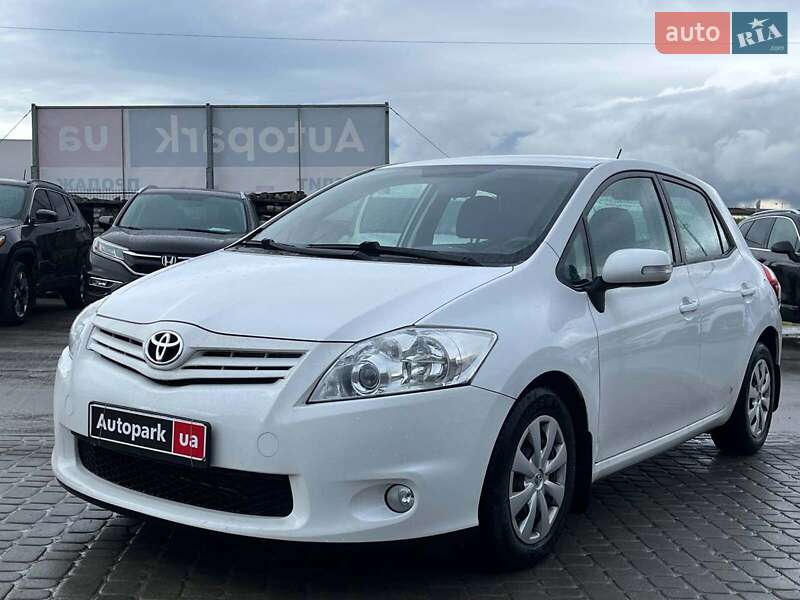 Toyota Auris 2010