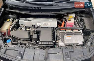 Хетчбек Toyota Auris 2011 в 