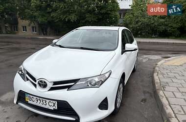 Хетчбек Toyota Auris 2013 в Львові