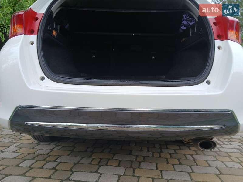 Універсал Toyota Auris 2014 в Києві