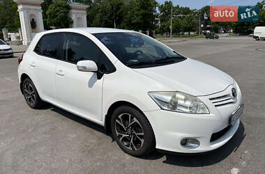 Хэтчбек Toyota Auris 2011 в Белой Церкви