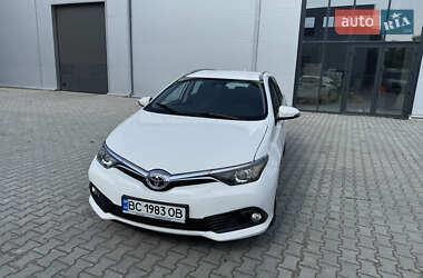 Універсал Toyota Auris 2016 в Львові
