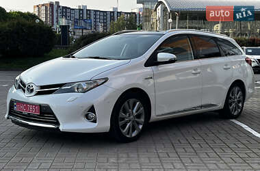 Универсал Toyota Auris 2014 в 
