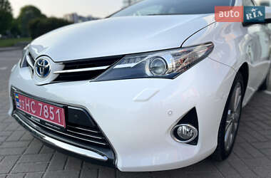 Универсал Toyota Auris 2014 в 