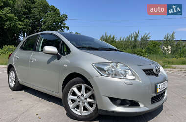 Хетчбек Toyota Auris 2007 в 