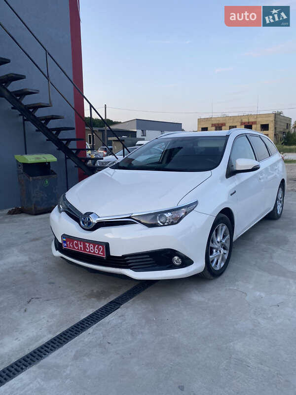 Універсал Toyota Auris 2016 в 