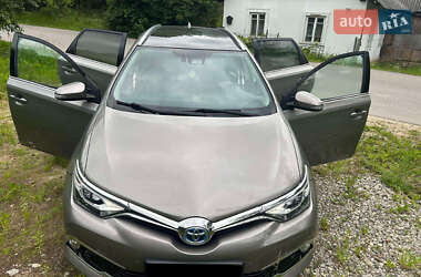 Універсал Toyota Auris 2016 в Лазещині