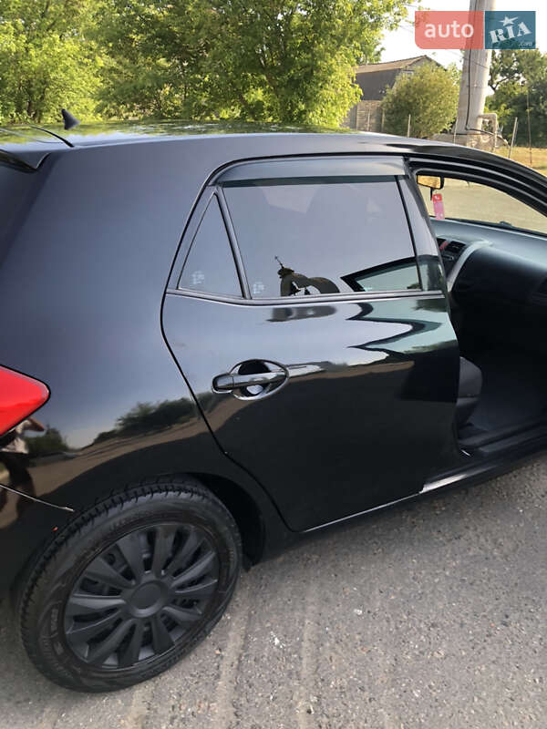 Хэтчбек Toyota Auris 2008 в Одессе