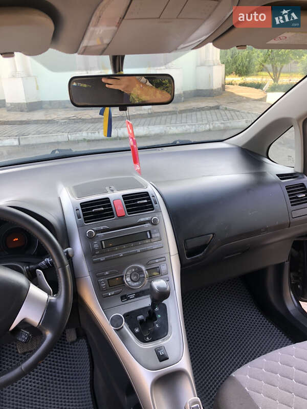 Хэтчбек Toyota Auris 2008 в Одессе