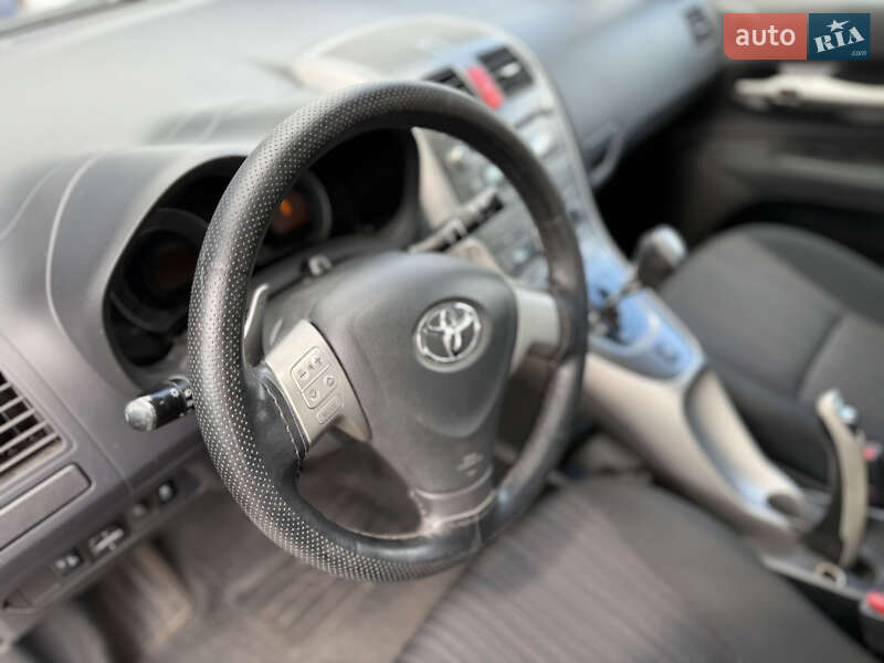 Хетчбек Toyota Auris 2009 в Києві