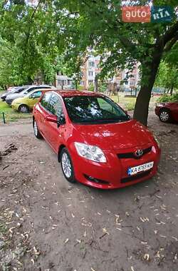 Хэтчбек Toyota Auris 2007 в Киеве