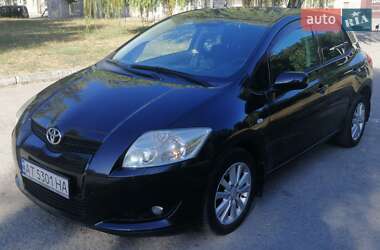 Хэтчбек Toyota Auris 2008 в Ивано-Франковске