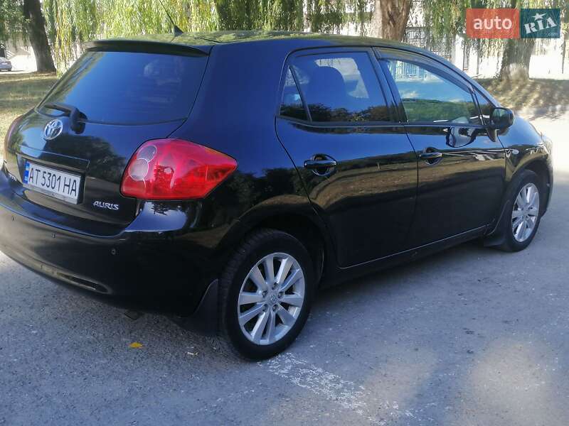 Хетчбек Toyota Auris 2008 в Івано-Франківську