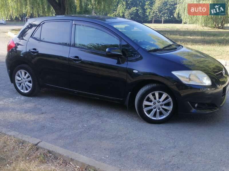 Хетчбек Toyota Auris 2008 в Івано-Франківську