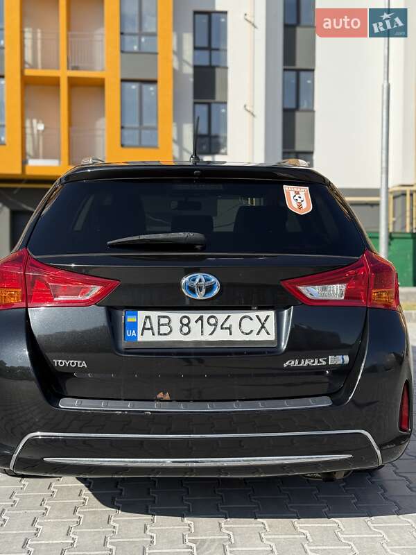 Універсал Toyota Auris 2014 в Вінниці